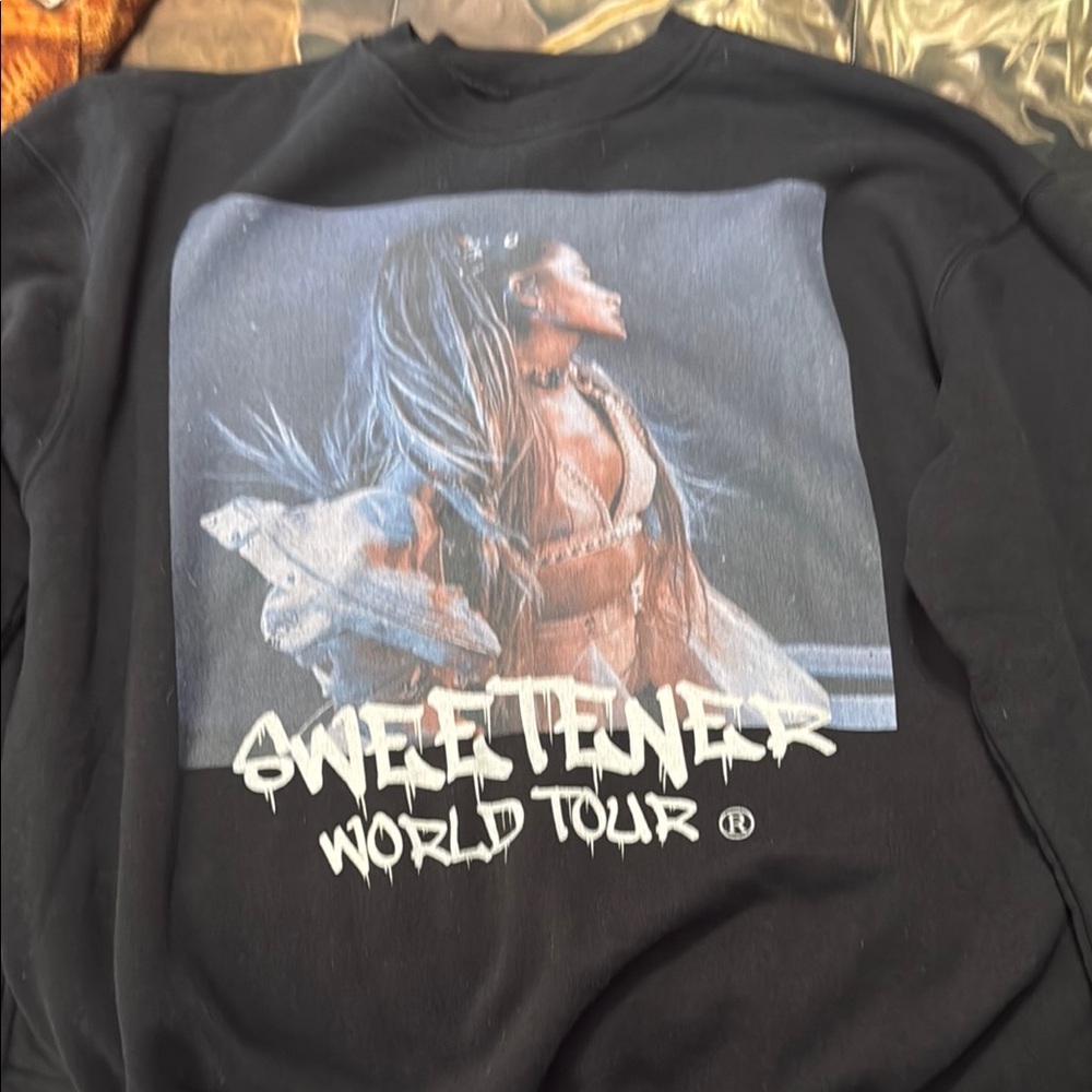 Ariana Grande Black Sweetener Tour Sweater